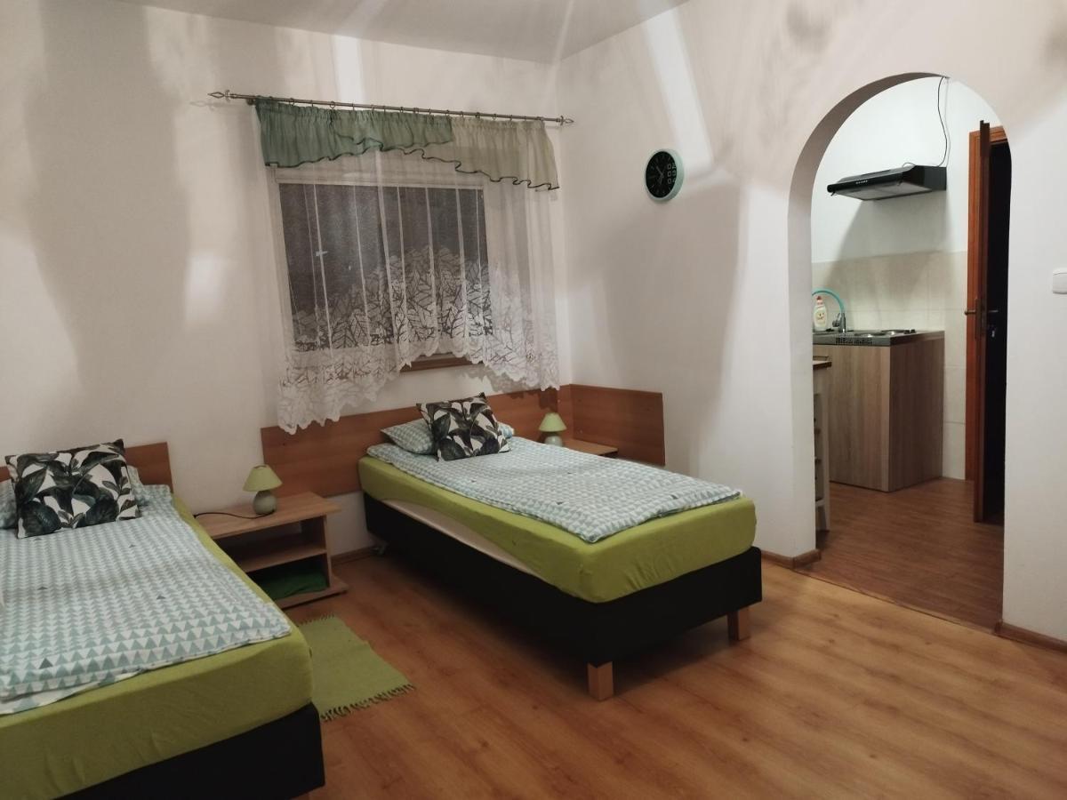 Ferienwohnung Jaskolka Lądek-Zdrój Exterior foto